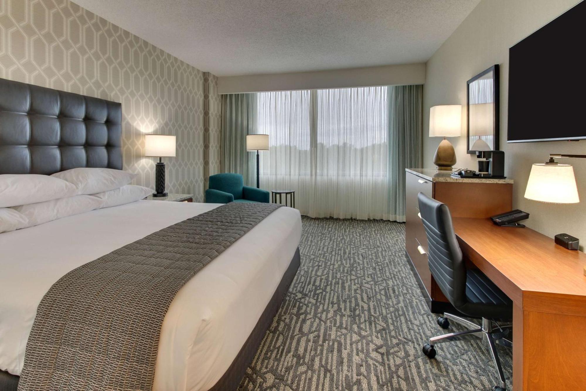 Drury Plaza Hotel Richmond Глен Ален Екстериор снимка
