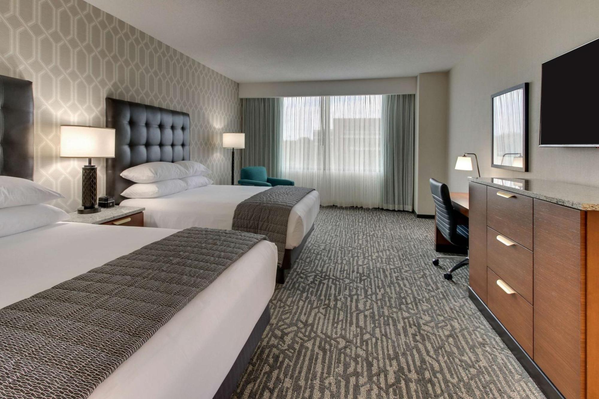 Drury Plaza Hotel Richmond Глен Ален Екстериор снимка