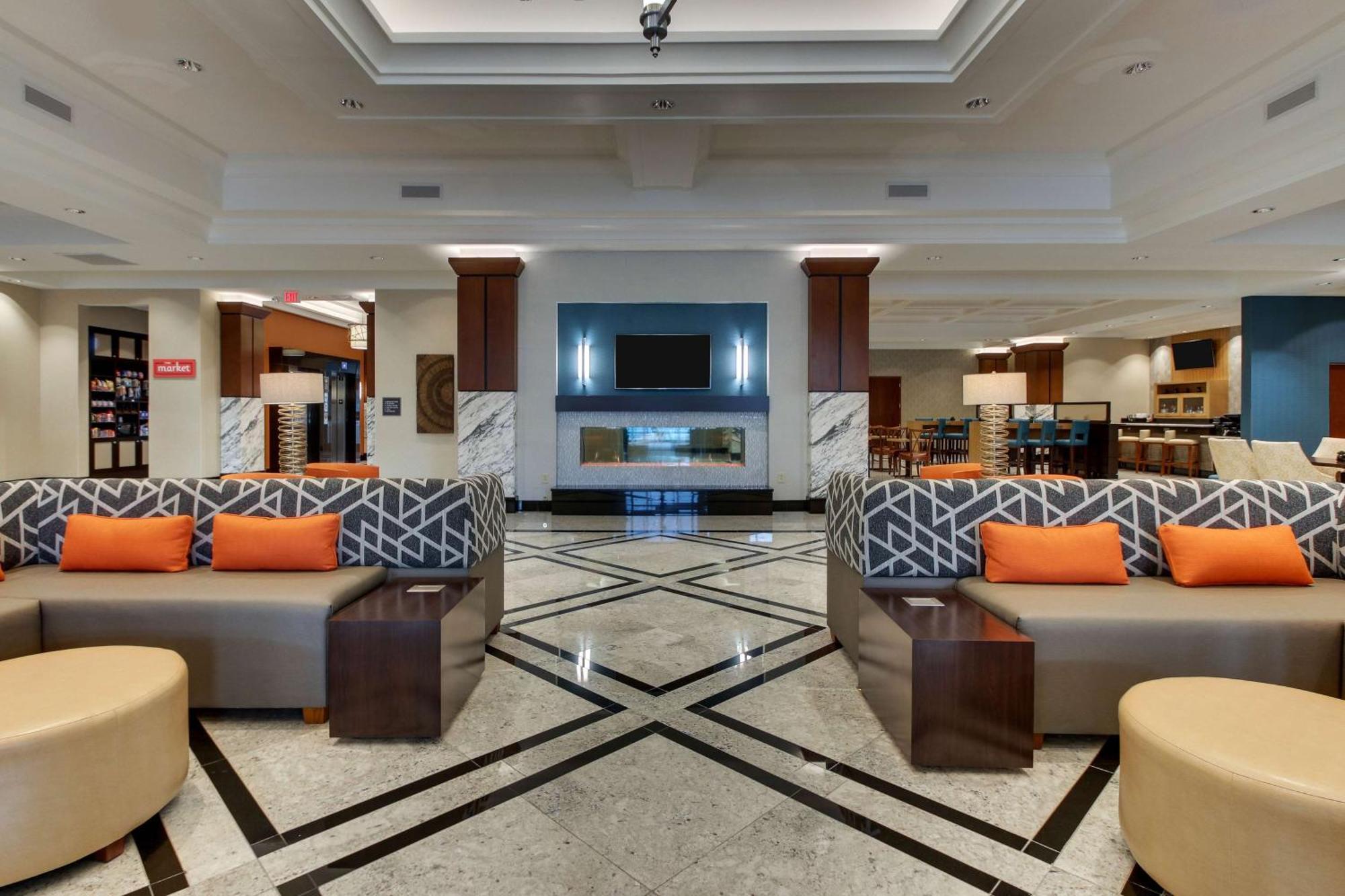 Drury Plaza Hotel Richmond Глен Ален Екстериор снимка