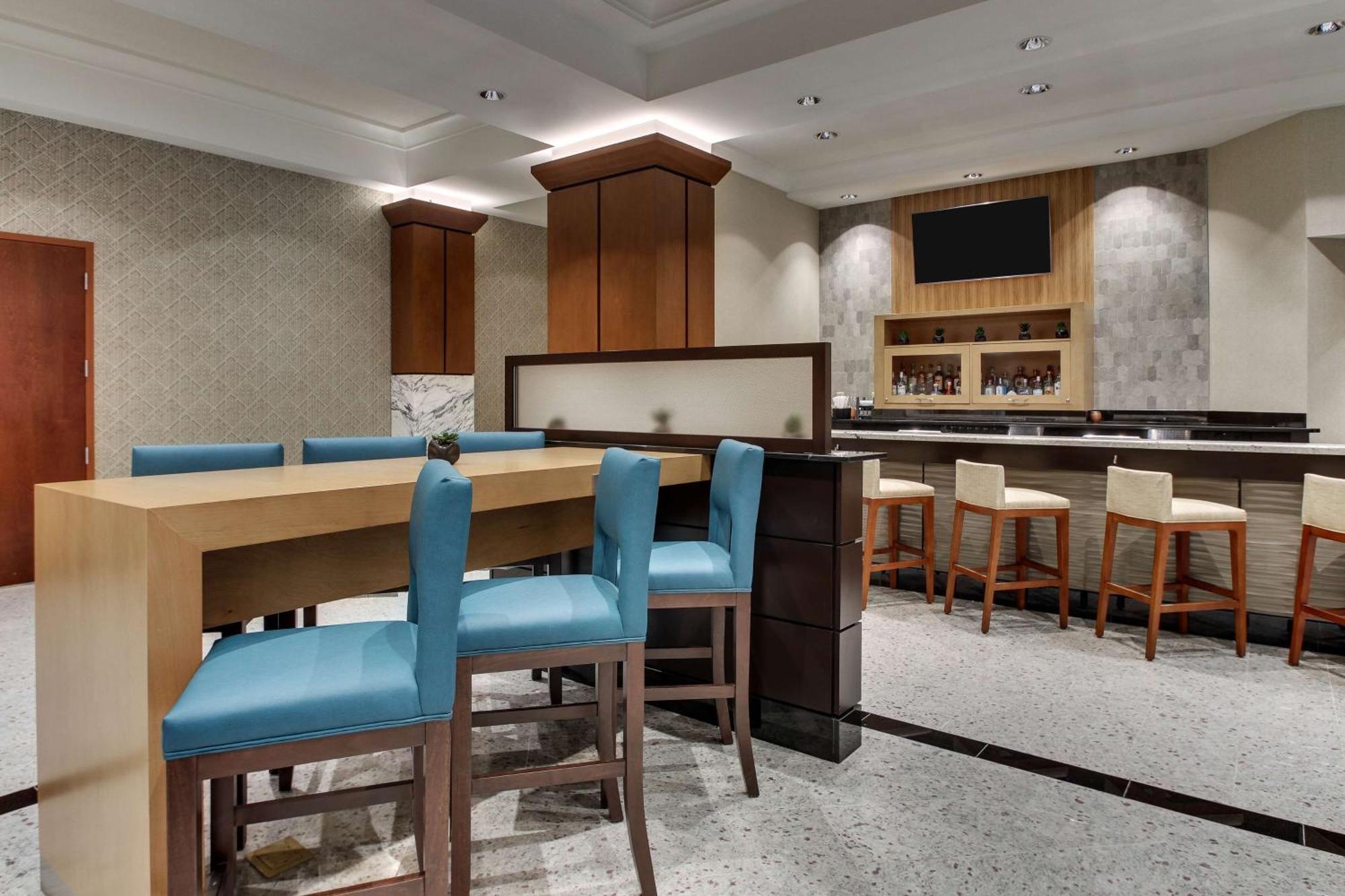 Drury Plaza Hotel Richmond Глен Ален Екстериор снимка