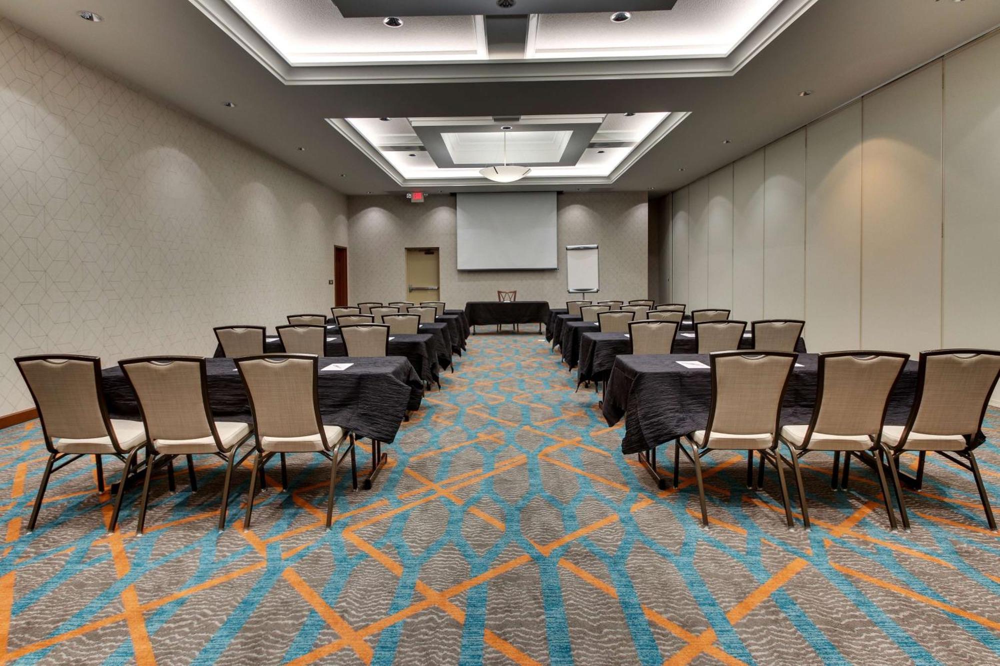 Drury Plaza Hotel Richmond Глен Ален Екстериор снимка