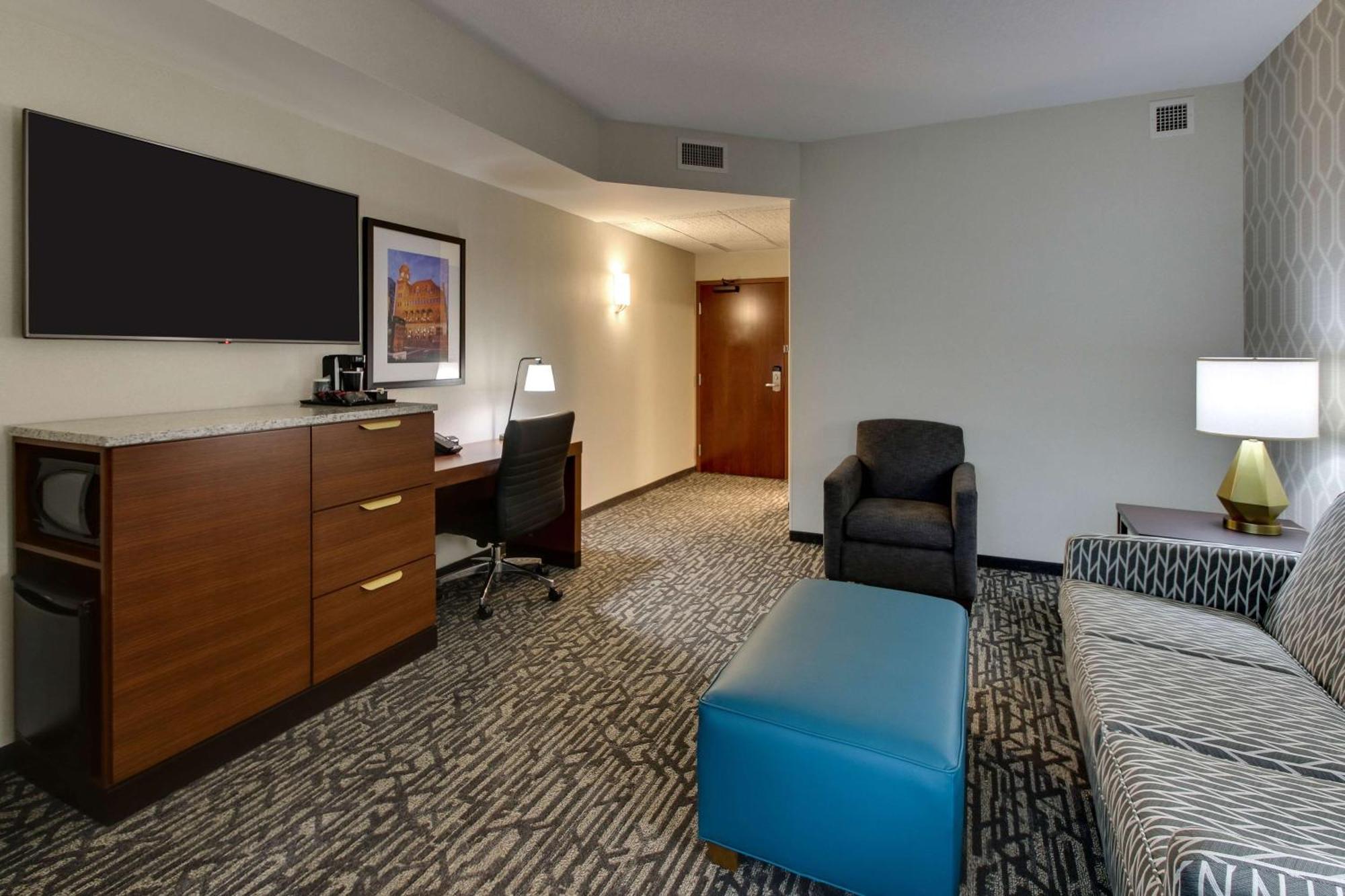 Drury Plaza Hotel Richmond Глен Ален Екстериор снимка
