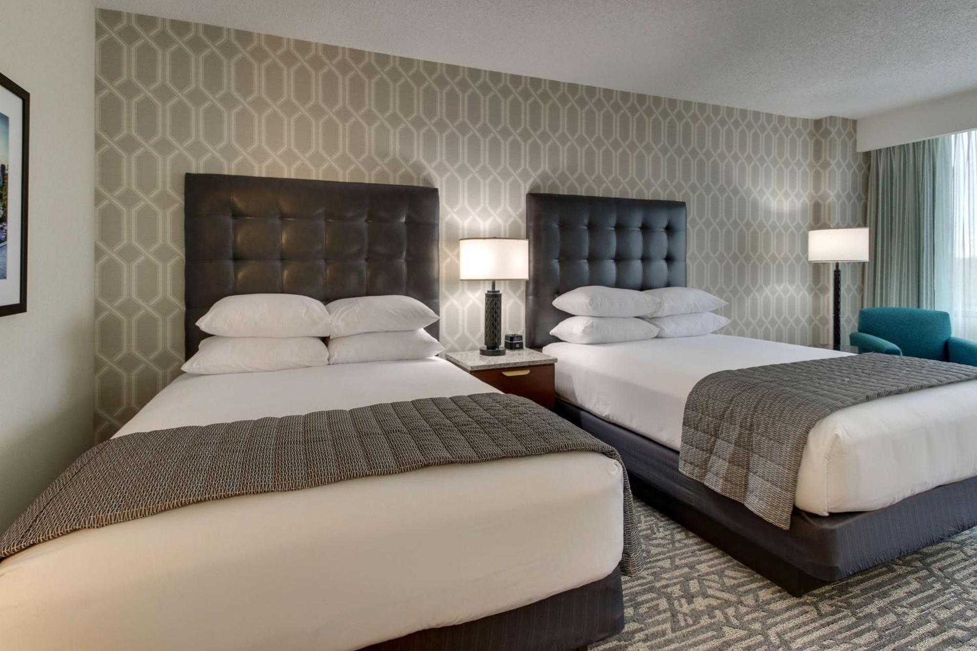 Drury Plaza Hotel Richmond Глен Ален Екстериор снимка