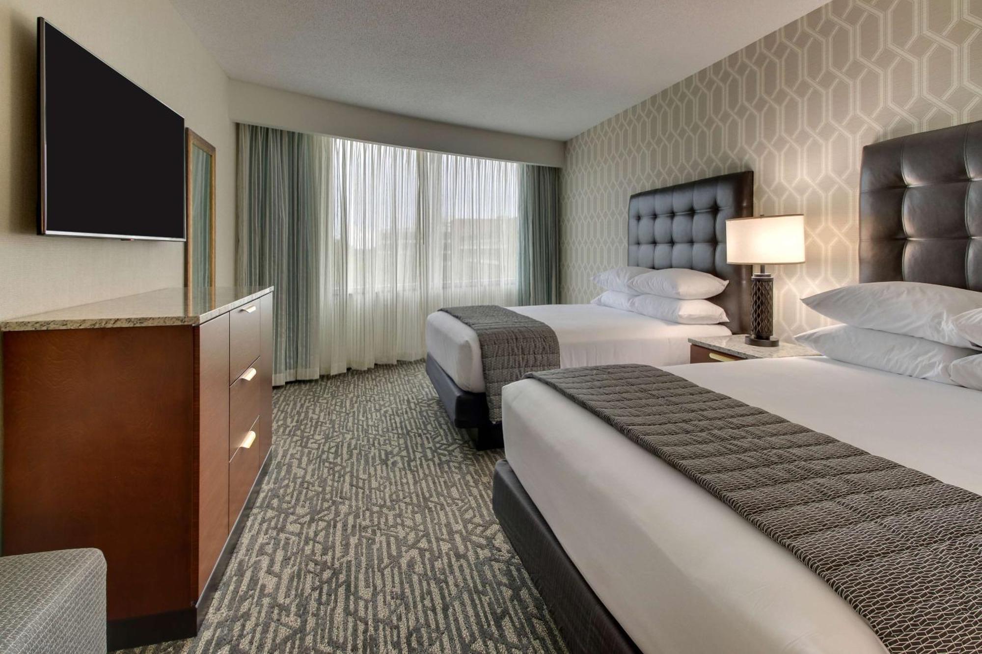 Drury Plaza Hotel Richmond Глен Ален Екстериор снимка
