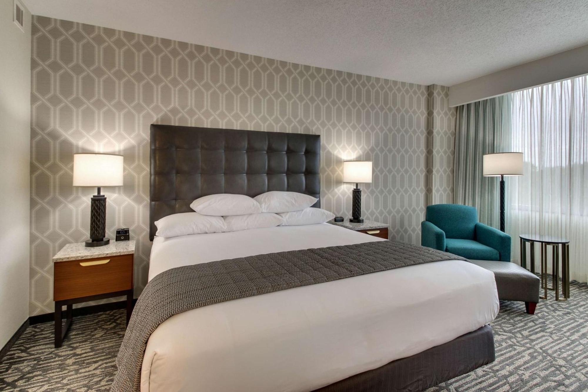 Drury Plaza Hotel Richmond Глен Ален Екстериор снимка