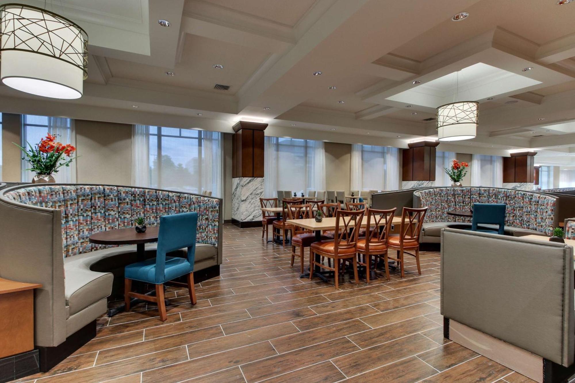 Drury Plaza Hotel Richmond Глен Ален Екстериор снимка